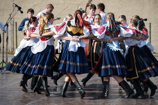 Festiwal Folklorystyczny w strojach ludowych