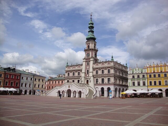 zamek na rynku w Zamościu